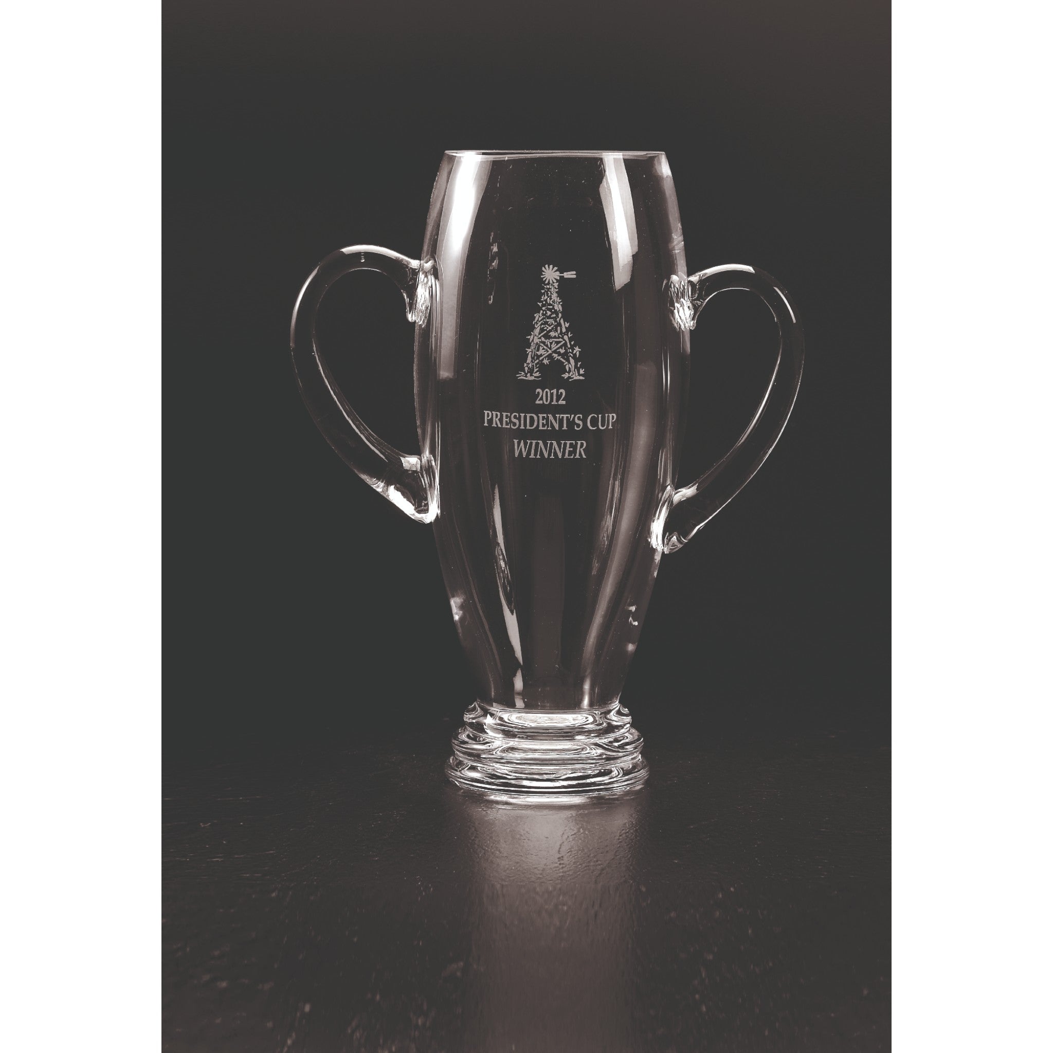 LUMINOUS TROPHY WITH HANDLE